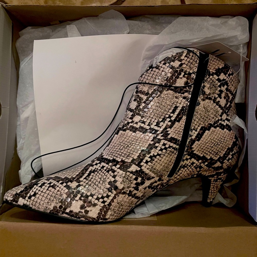Cream Snakeskin Heeled Boots with Pointed Toe and Kitten Heel